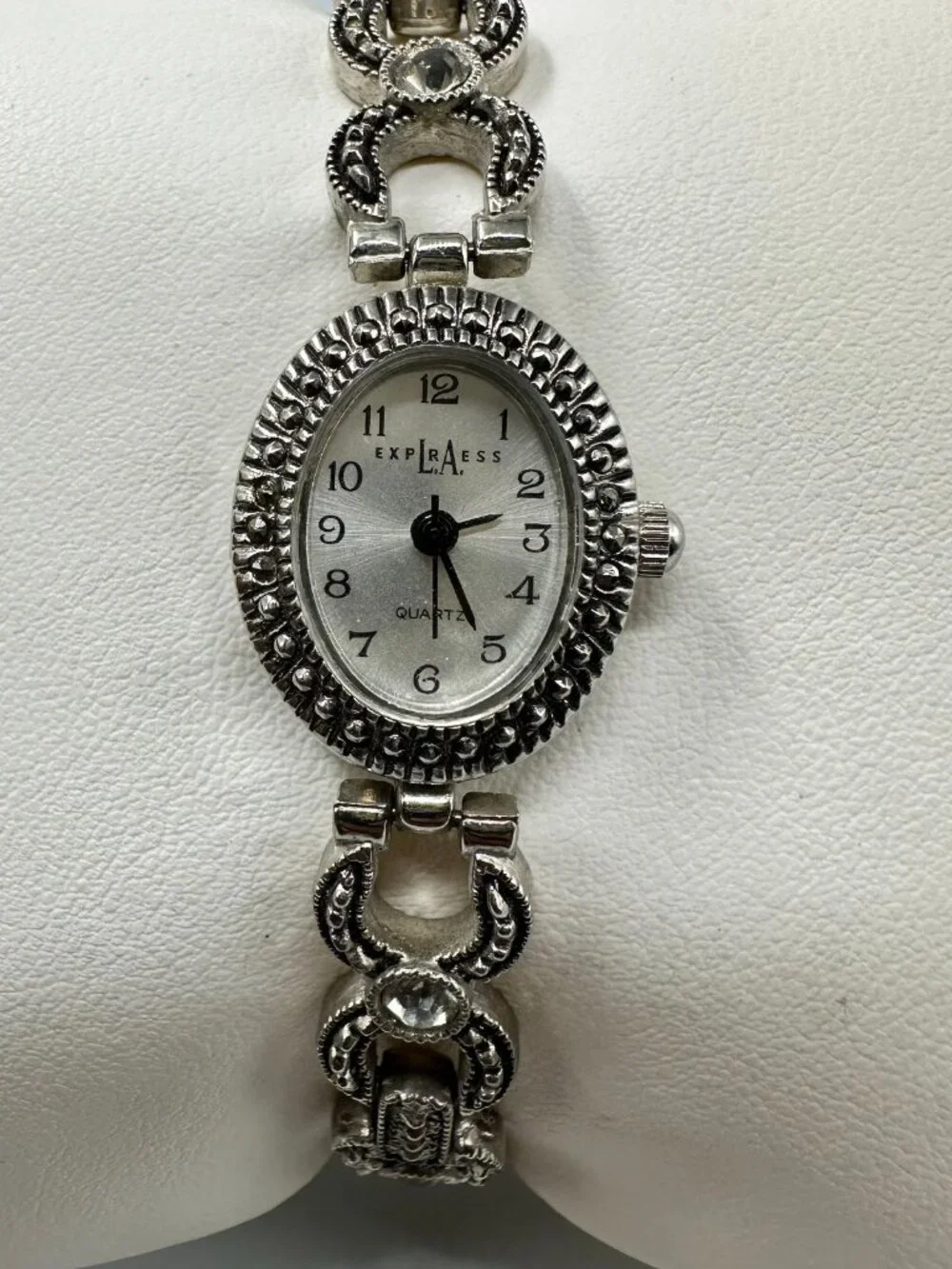 LA Express Watch Women Silver Tone Open Link Rhinestone Band New Battery 7.75
